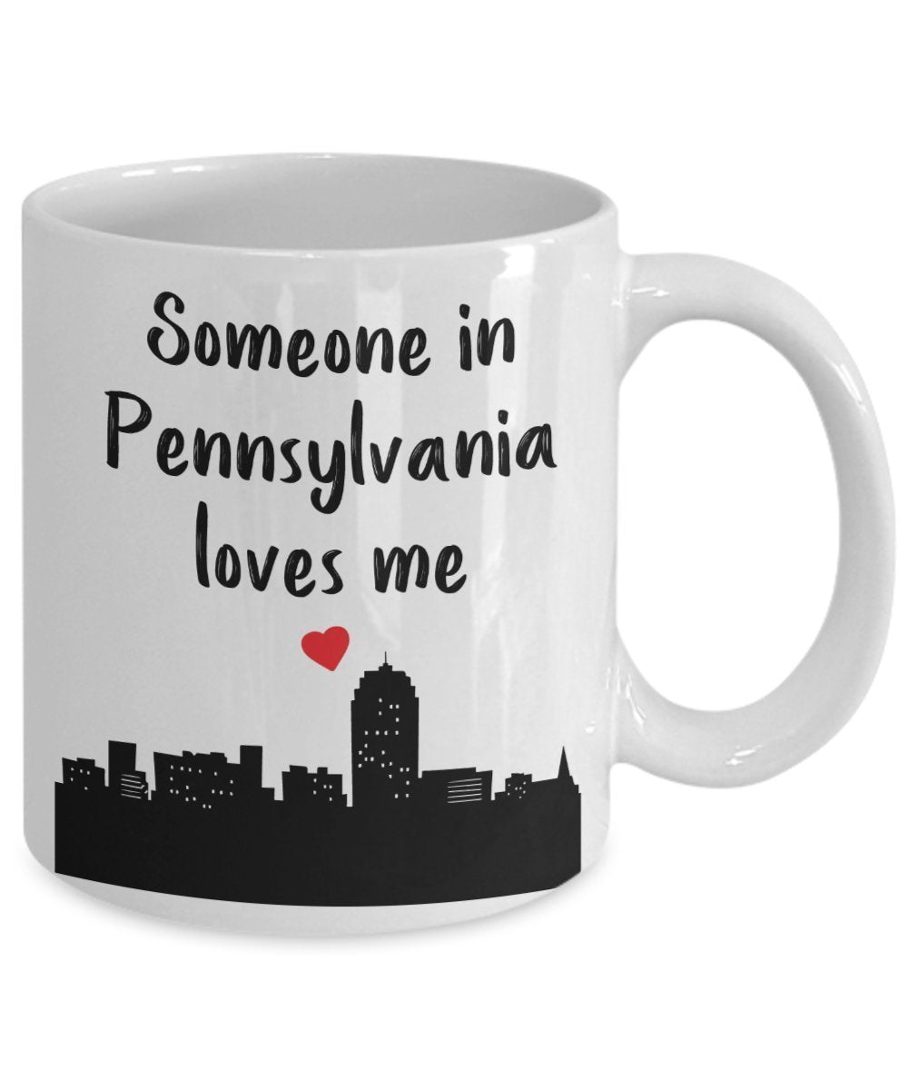 Tasse mit Aufschrift"Someone in Pennsylvania Loves Me", lustige Teetasse, Kakao, Kaffeetasse – Neuheit Geburtstag Weihnachten Jahrestag Gag Geschenkidee