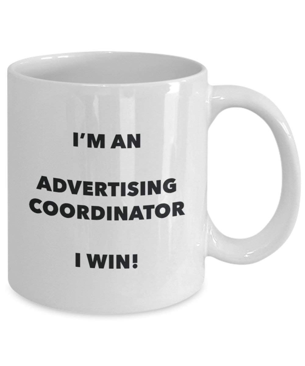 Werbung Coordinator Tasse – Ich bin ein Werbung Coordinator I Win. – Funny Kaffeetasse – Neuheit Geburtstag Weihnachten Gag Geschenke Idee 15oz weiß