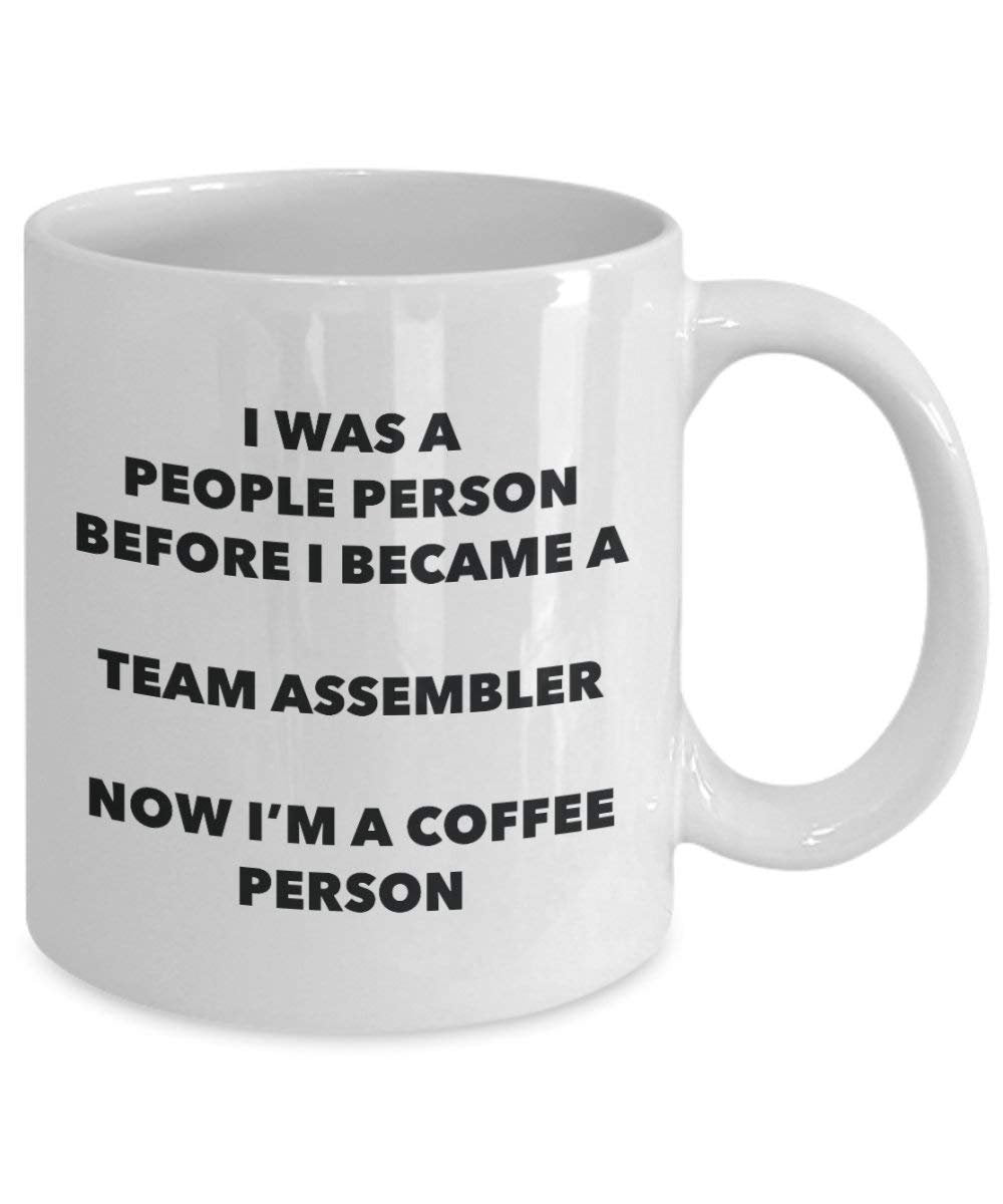 Team assembler personne à café Mug Tasse à thé de cacao – rigolo – Anniversaire de Noël amateur de café mignon Gag Gifts Idée 11oz blanc