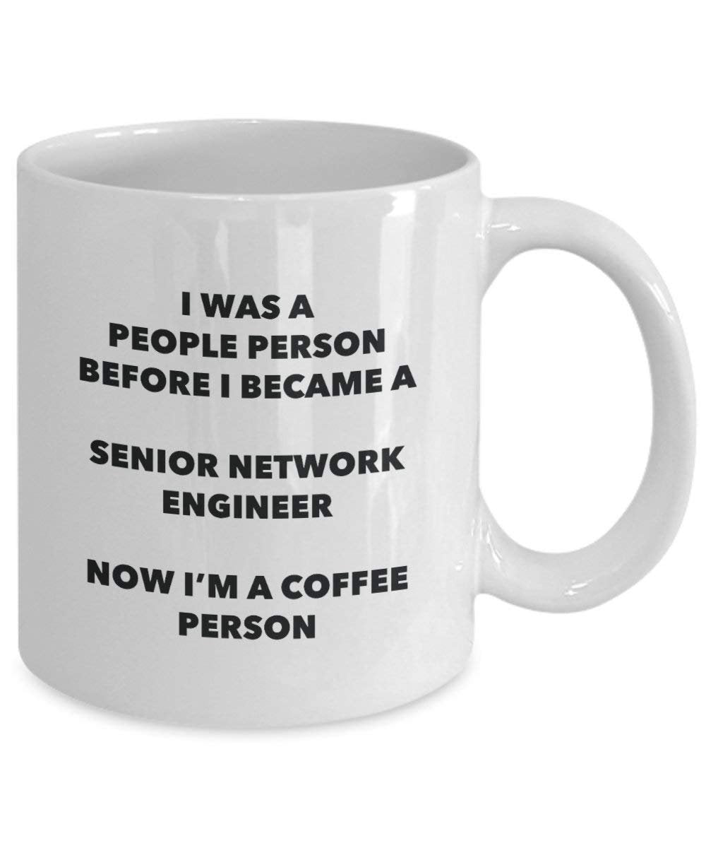 Senior ingénieur réseau Café personne Mug – Funny Tasse à thé de cacao – Anniversaire de Noël amateur de café mignon Gag Gifts Idée 11oz blanc