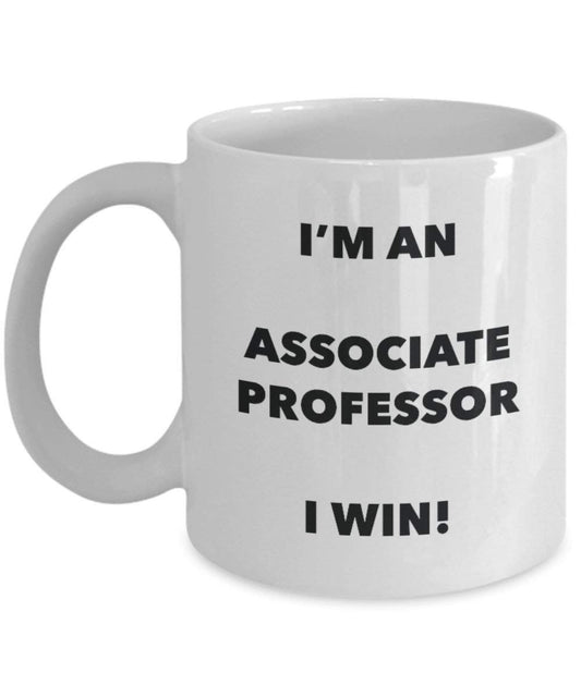 associate Professor mug – I' m An associate Professor i Win. – Funny Coffee Cup – novelty Birthday Christmas GAG regalo idea 11oz Infradito colorati estivi, con finte perline