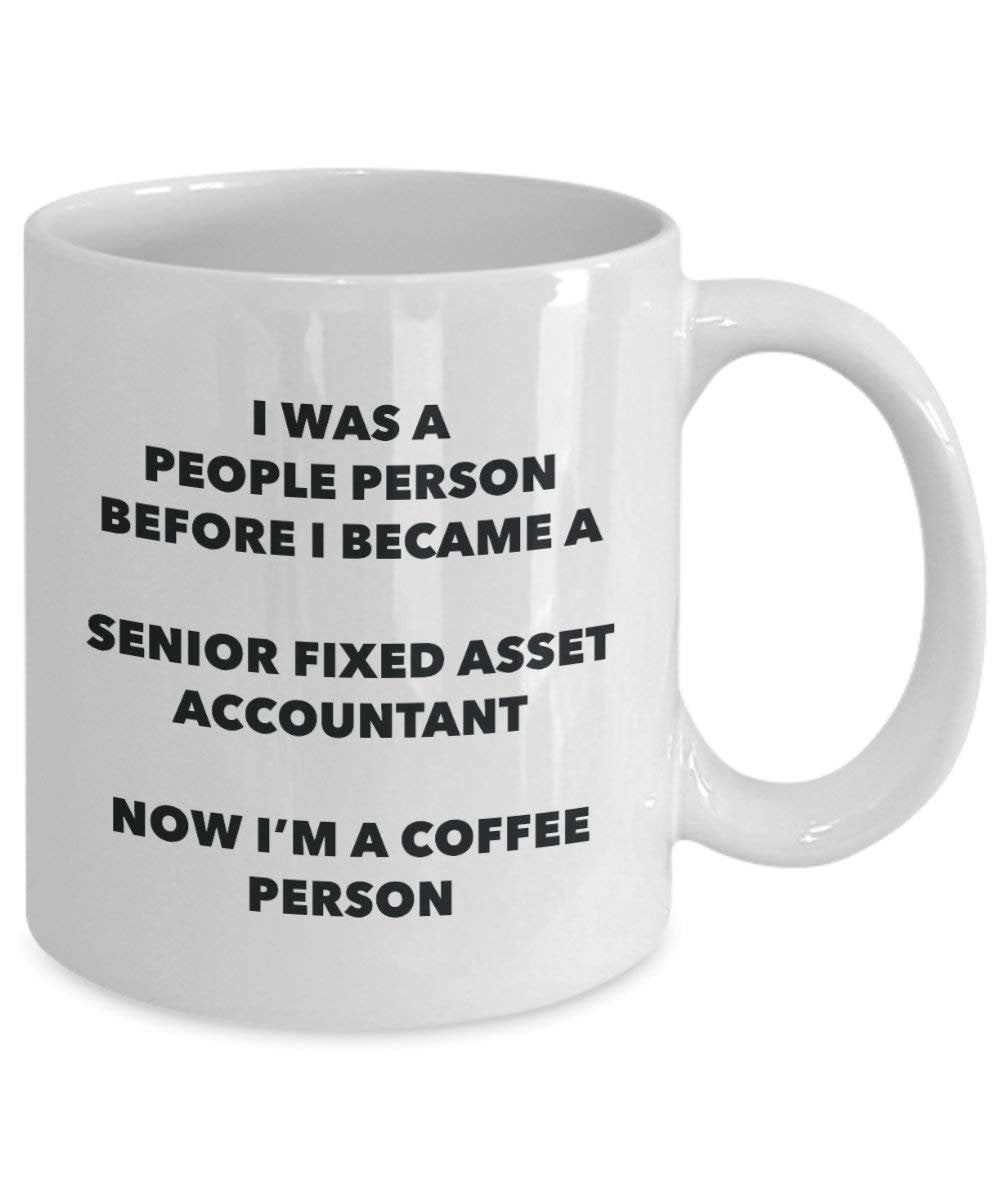 Senior sachanlage Buchhalter Kaffee Person Tasse – Funny Tee Kakao-Tasse – Geburtstag Weihnachten Kaffee Lover Cute Gag Geschenke Idee 15oz weiß