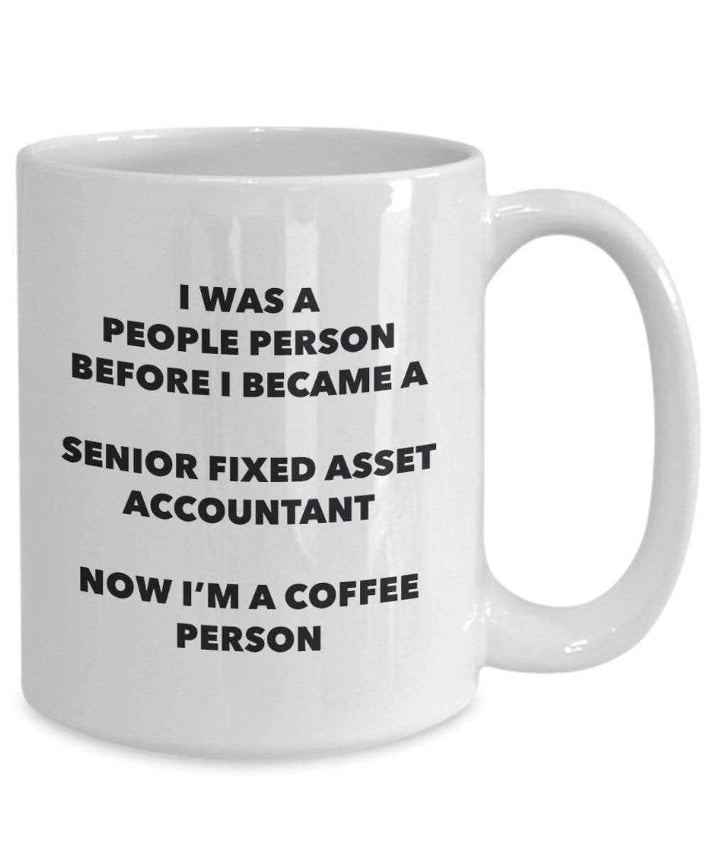 Senior sachanlage Buchhalter Kaffee Person Tasse – Funny Tee Kakao-Tasse – Geburtstag Weihnachten Kaffee Lover Cute Gag Geschenke Idee 15oz weiß