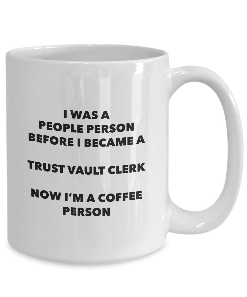 Trust Vault Clerk Kaffee Person Tasse – Funny Tee Kakao-Tasse – Geburtstag Weihnachten Kaffee Lover Cute Gag Geschenke Idee
