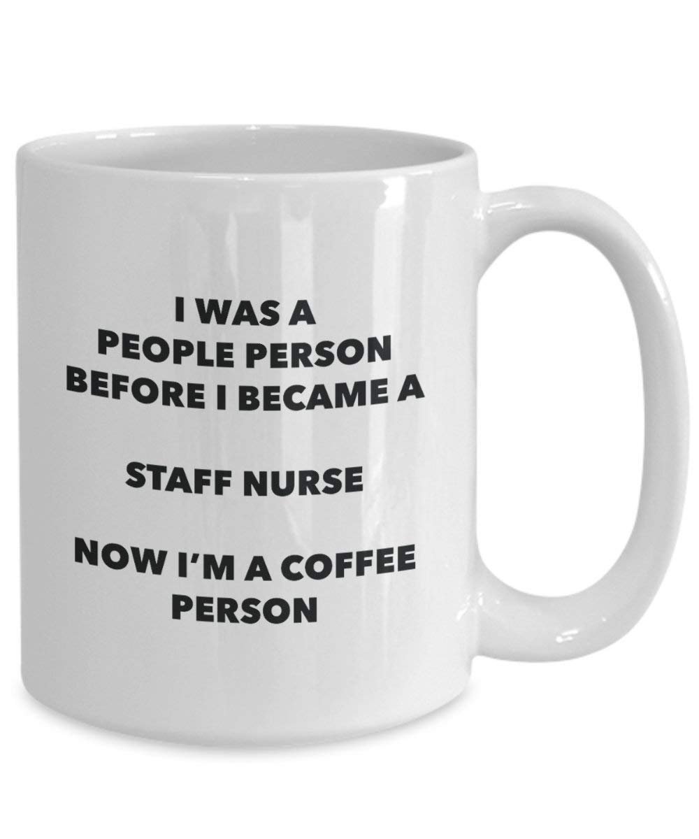 STAFF nursecoffee Person Tasse – Funny Tee Kakao-Tasse – Geburtstag Weihnachten Kaffee Lover Cute Gag Geschenke Idee 11oz weiß